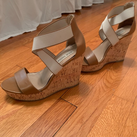 Steve Madden Wedge Sandal - Picture 3 of 4